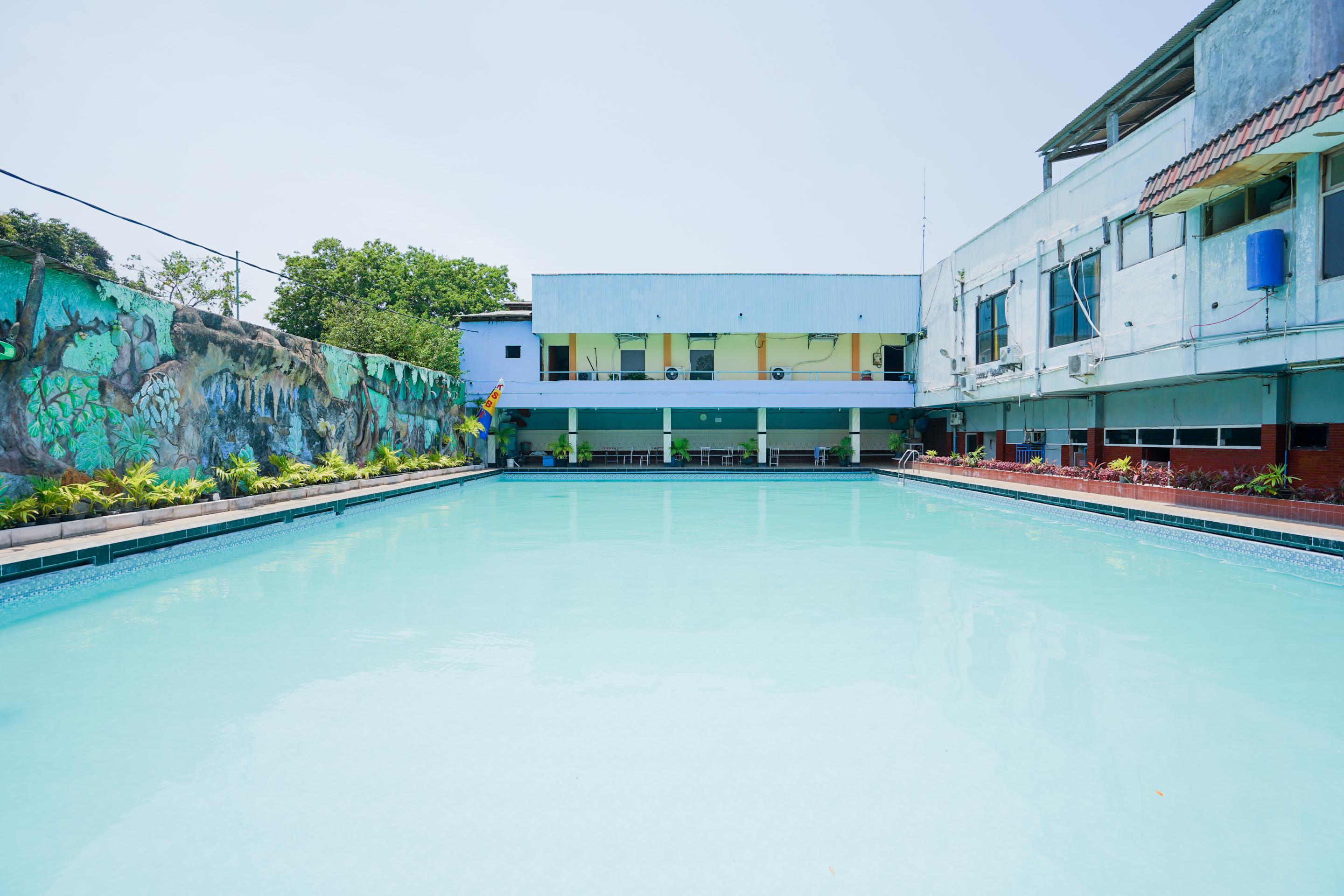 Oyo 1652 Hotel Tampiarto Probolinggo Εξωτερικό φωτογραφία